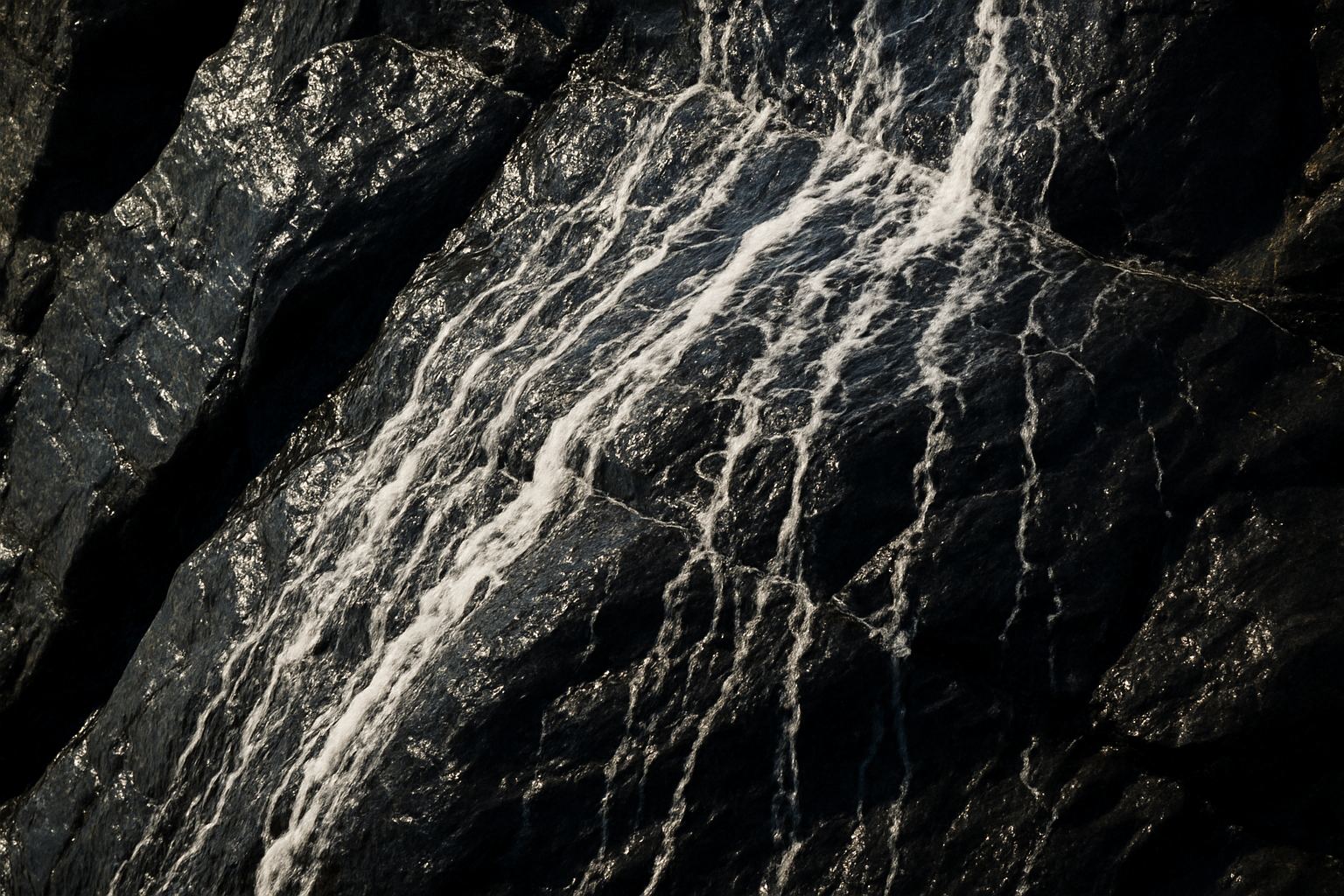 Hard light on wet stone. Contrast like this is what the eye is dealing with all session.